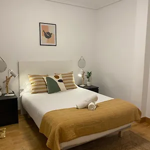Amplio Y A Pie De Playa La Concha Appartement